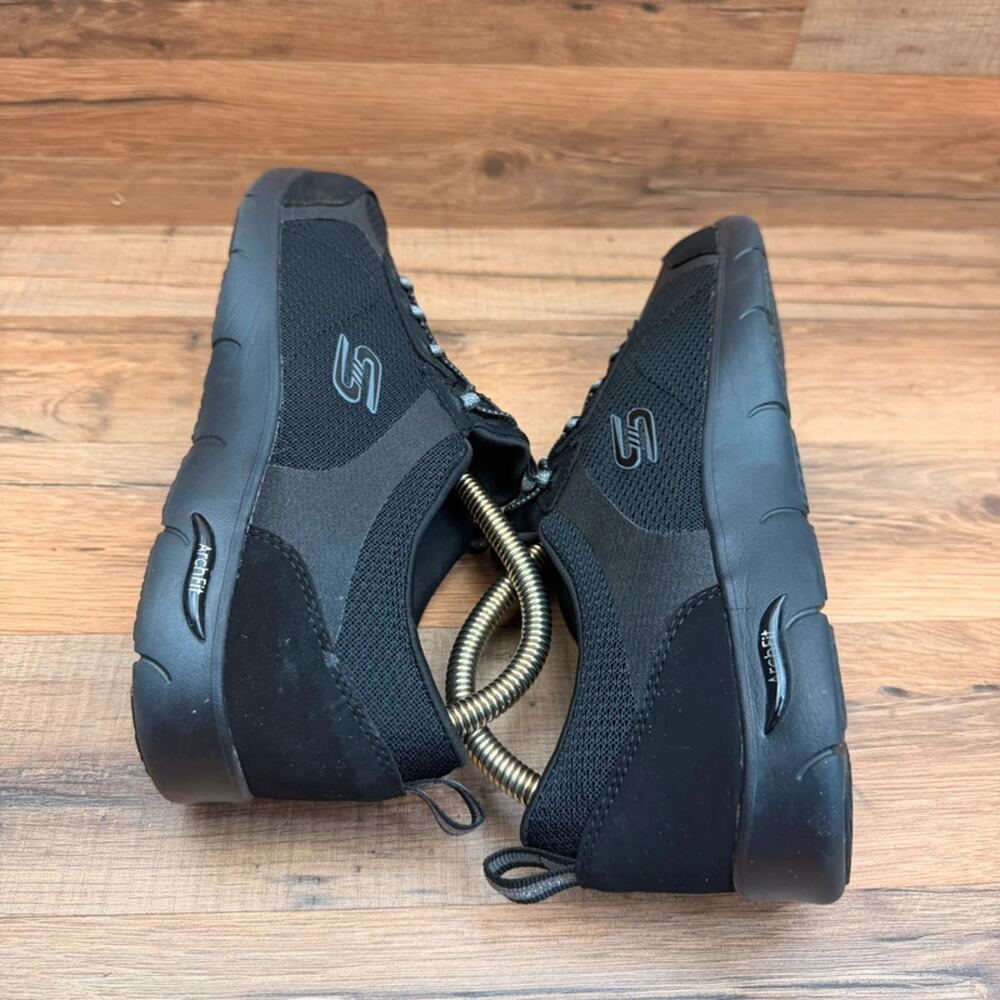 Skechers size 10 Arch Fit Refine - Her Best sneakers - Picture 4 of 7